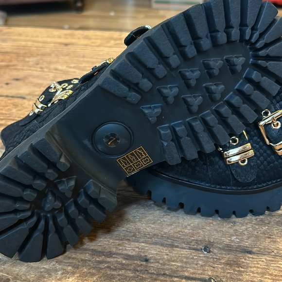 Jeffrey Campbell size 7 recessed lug sole boot - Picture 8 of 8